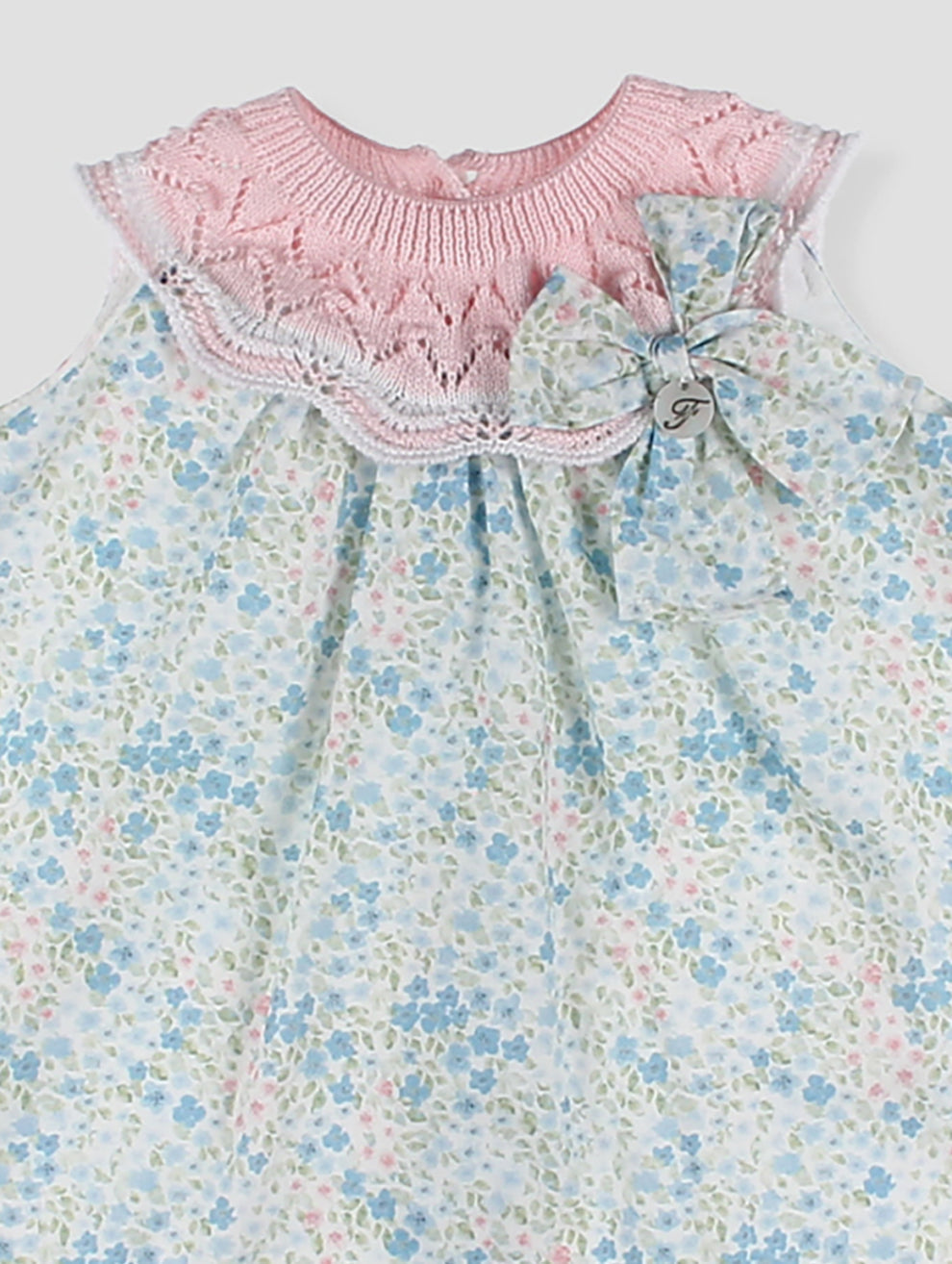 Vestido Pecho Tejido Rosa Y Flores Foque