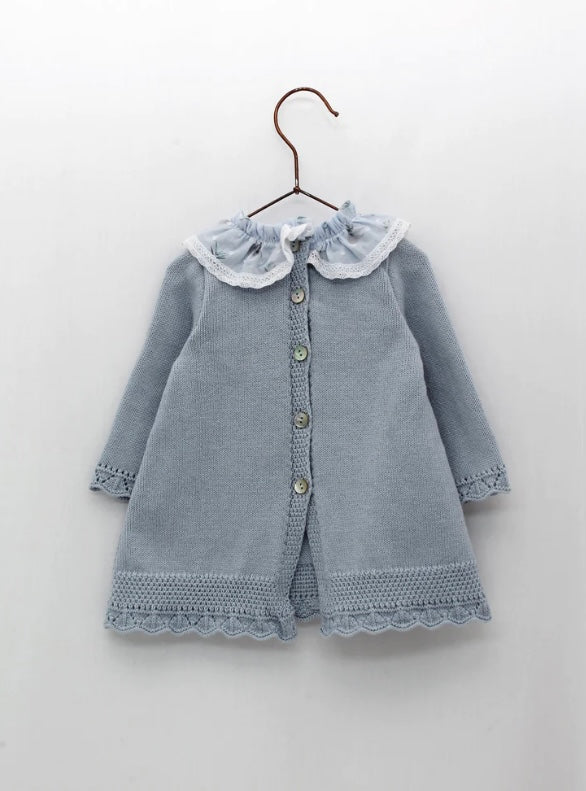 sueter azul tejido niña