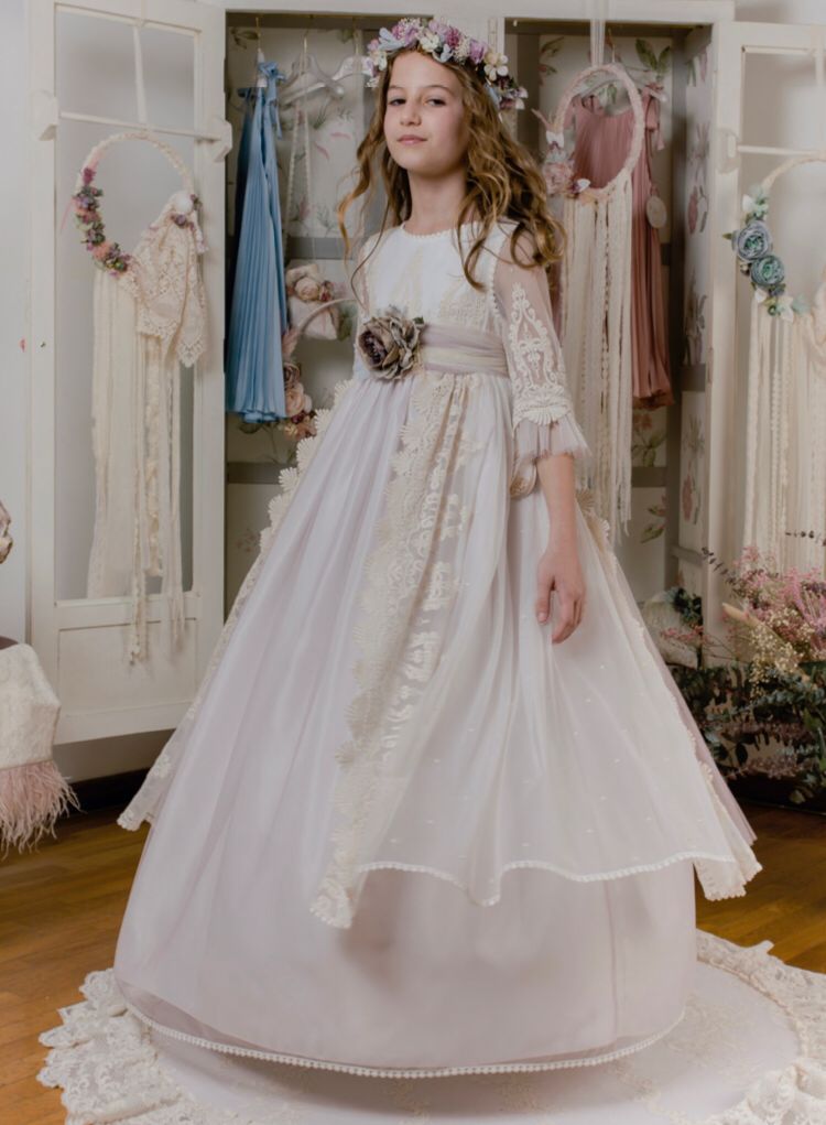 Vestido Comunión Fondo Lila Lilus