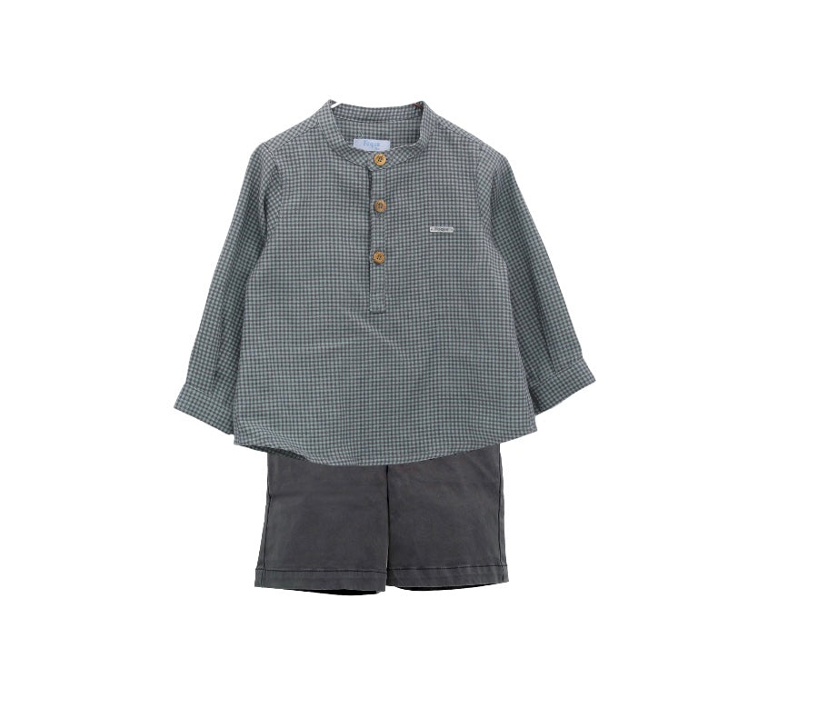 Conjunto Camisa Verdes y Bermuda Gris