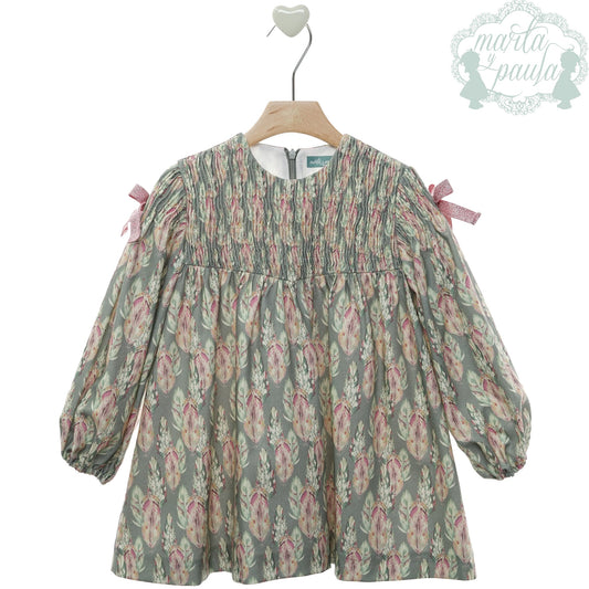 Vestido Verde Plumas Rosas Moños Marta y Paula
