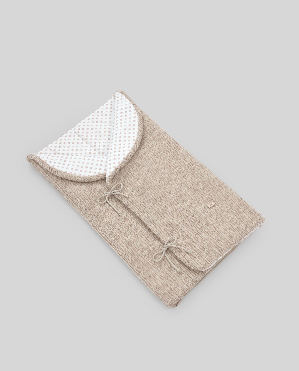 Saco De Dormir Beige Trenzado Paz Rodriguez